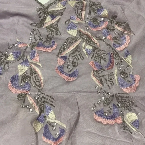 Asos Curve embroidered embellished dress plus 18 - Picture 6 of 7